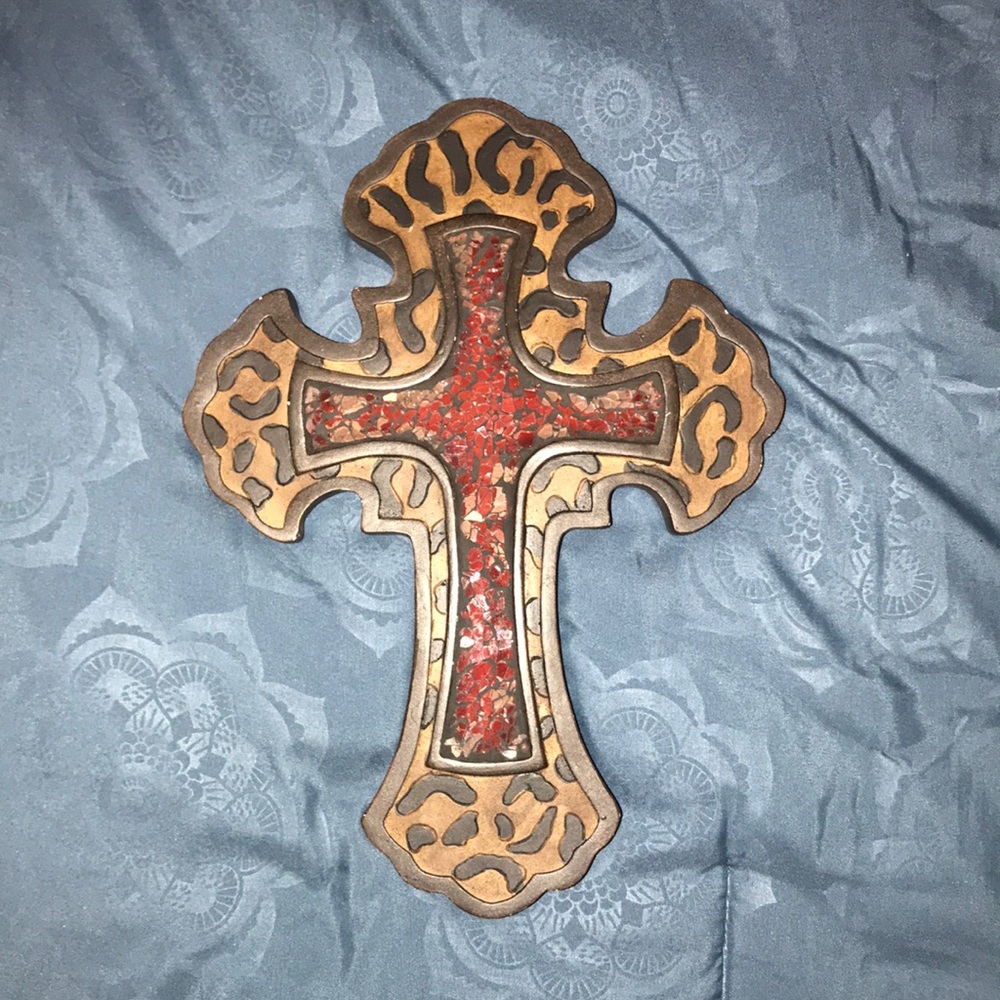 NWT, Cheetah/mosaic cross wall decor
